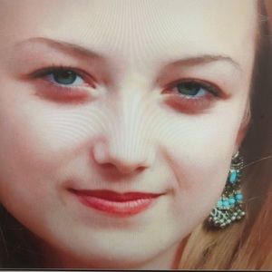 Meet your Posher, Tess